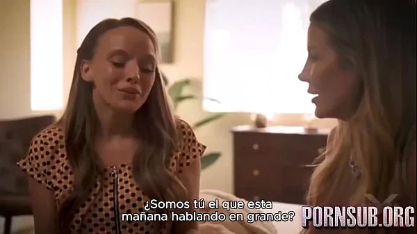 comparto a mi hijastro con mi puta amiga. sub español. ver completo en: pornsuborg