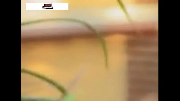 Loira novinha gostosa e flagrada por câmera escondida trepando na chácara. Sexo amador real. Sexo oral e anal.
