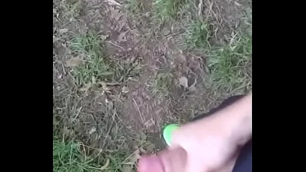 jerk off outdoors