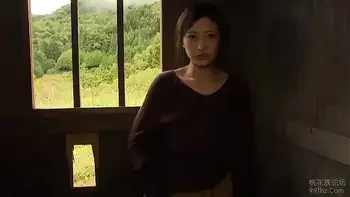 Het overspel van de Japanse vrouw op de boerderij