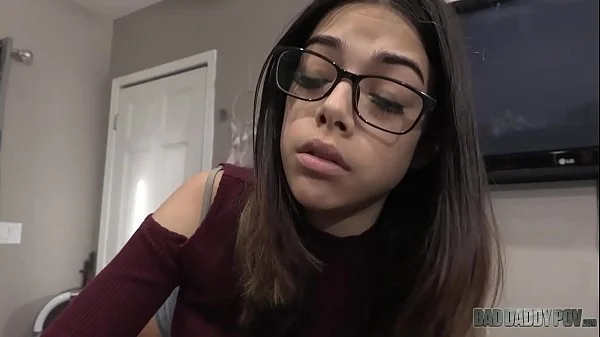 STEP DAUGHTER HARMONY WONDER APOLOGIZES WITH HER SHAVED TEENAGE PUSSY