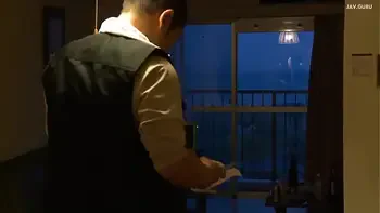 Japanse man gastvrouw van de herberg