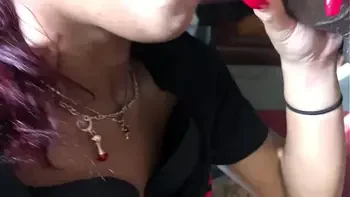 Neighbor Masturbates to Pornstar QueenRoyalty and CUMZ Hard!