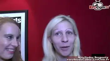 Dünne junkee teens beim creampie gangbang ohne gummi von usern besamt