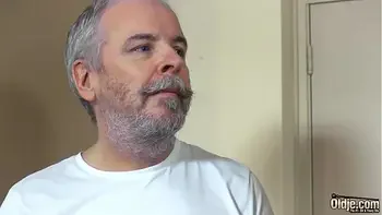 Motel owner fucks ager renting the room and cums in her mouth