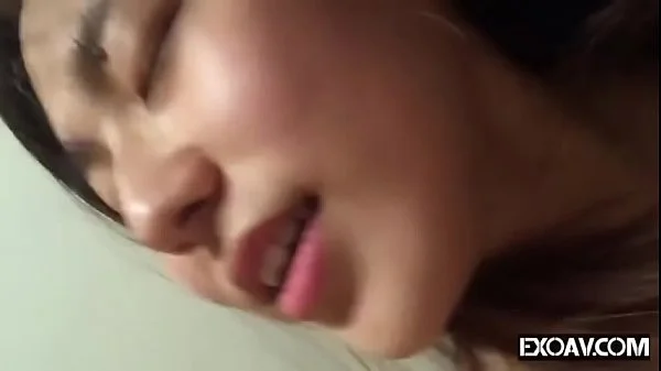 淫蕩少婦眼角長顆痣典型的苛夫相壹邊被幹壹邊淫語快點草看洋子很是享受