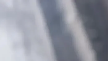 Camara espia a colombiana. Se da cuenta.