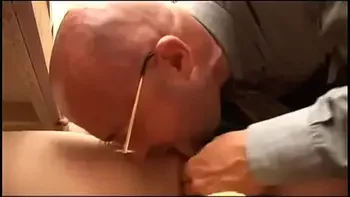 step dad fucks - DEALINGPORN.COM