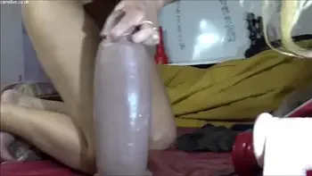 dutch girl might have met her match *** sheer.com/siswet