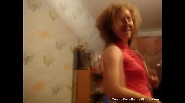 Выкрутасы пьяной в жопу Алисы