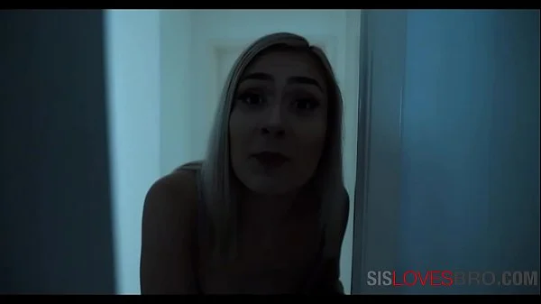 Trying to make the best outta STEP SISTER's HORNY PUSSY- Lux Rose