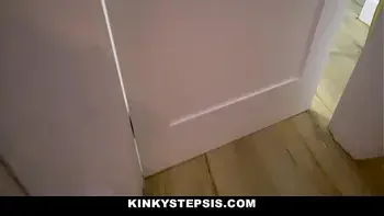 Jewelz Blu and Natalie Knight Do their Stepbrother one by one