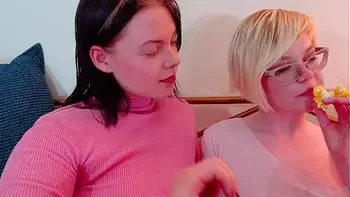 She started fingering herself while I was a.!