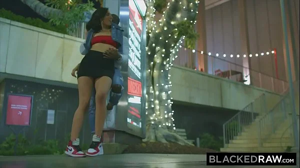 BLACKEDRAW It was their first date but they just went straight to the hotel