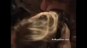 Zabio ga je duboko dok nije svrsila - BalkanCum.com