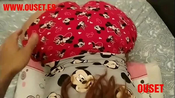 la mama de mi amigo se me insinuo no pude resistirme y la acabe follando