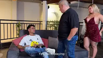 I fuck my Colombian stepmom in the living room while my stepdad is on a call! Danyel Mast and Karen Sleent