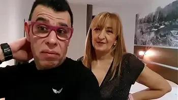 Bruno Invita a un Amigo a que se Folle a Su mujer Maria y acaban los tres follando