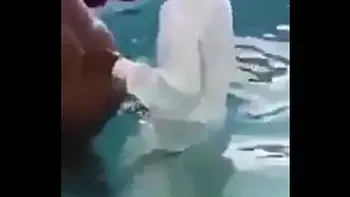 Pastor suck and fuck in a pool