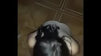 Me Como A Mi Vecino Mientras Mi Marido Trabaja