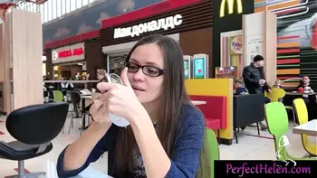 Hot Girl Public Blowjob Dick Stranger and Cum Swallow at the Resort