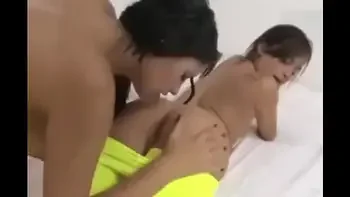 2 Lesbians Gas Eachother