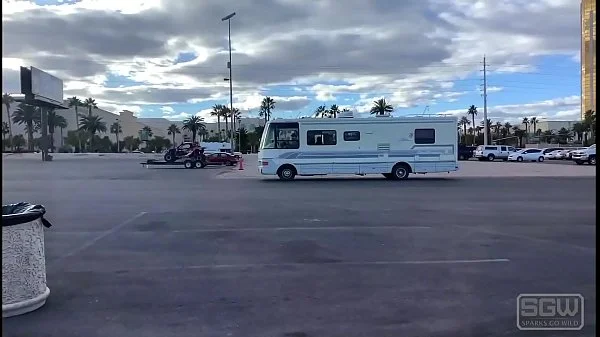 Road head on the Las Vegas Boulevard