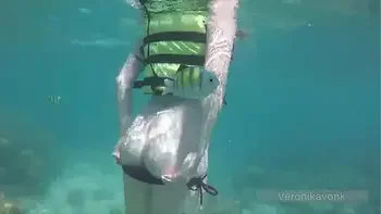 PUBLIC EXHIBITIONIST GERMAN TEEN VERONIKAVONK WITH BIG BOOBS ON THE SEA