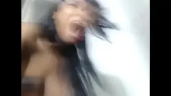 This black woman can't stop shaking & moaning