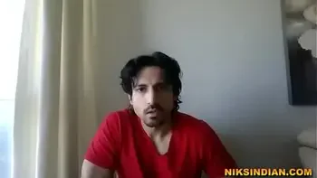 बॉलीवुड डायरेक्टर ने एक्ट्रेस को ऑडिशन पे नंगा करके नचाया और अपनी हवस का शिकार बनाया