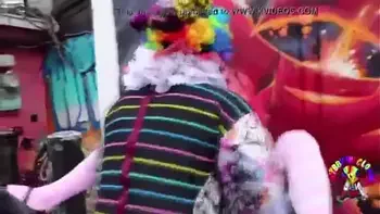 i put spongebob music over a E-Girl getting hammered by a damn clown