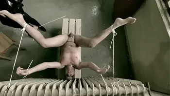 Dominatrix Mistress April - Piece of sh*t treatment to her slave