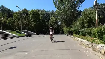 After Meeting in the Park, the Girl Sucks his Big Cock at her House!