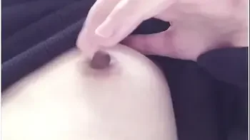 Bed Gasm In 寝起きちくひスウェットの上から乳首ホチッ 貧乳オtニー Japanese Nipple Masturbation In Bed Orgasm
