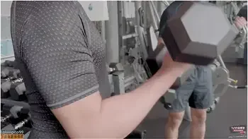 Cheating On My Husband Accidentally Got Creampied By My Personal Trainer -给老公直播出轨健身教练 制爆射中出