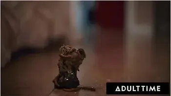 Feed Me: Asian Lulu Chus First Lesbian Experience With September Reign