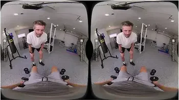 Sexy Black Babe Zoey Sinn Seducing On Gym