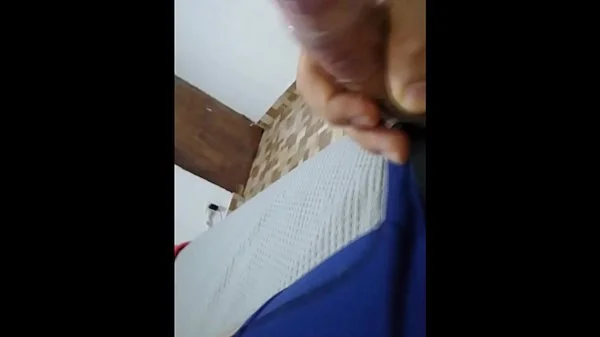 I masturbate at my girlfriend's house and her wants sex with me