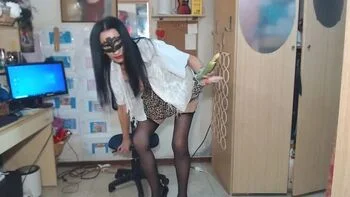 Dirty Talking Italian MILF with Stockings Masturbates with Sex Toy - Amateur Euro Solo HD