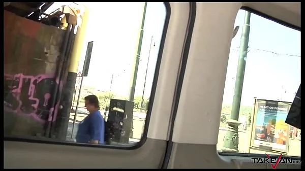 just turned 18 seduced the guy on the street and fucked him in the car