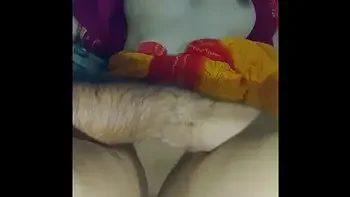 Indian Hot Sexy Sari Aunty fucked by a Young Guy