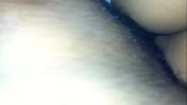 marokkaanse krullebol was verbaasd dat ze zo hard slaapt na bekijken van video