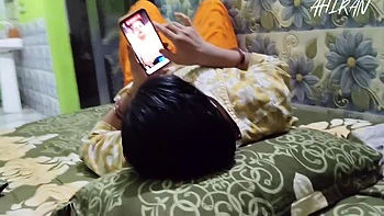 Girl Review Her Belly Navi And Boobs. Indian Girl Porn