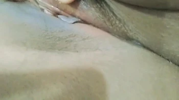 Tightening The Clit Hard And Play With Clit In Finger