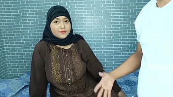 Poor Muslim Hijab Girl Paise Ke Liye Porn Video Producer Se Chud Gyi, Outdoor Garden Sex In Hindi