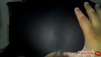 Mi suegro me da la mejor follada por el culo, tengo sexo con mi suegro mientras mi esposo esta de viaje.