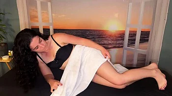 Hot MILF Stress Relief Massage with Squirting Orgasm & Blowjob