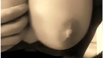 Milf Arrapata Si Masturba