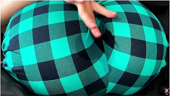 Left Right - Squirt Left And Right: Girl Forgot To Take Off Her Pajama Pants