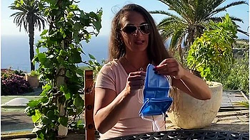 How To Bdsm: Cleaning With Enemas For Anal Play!